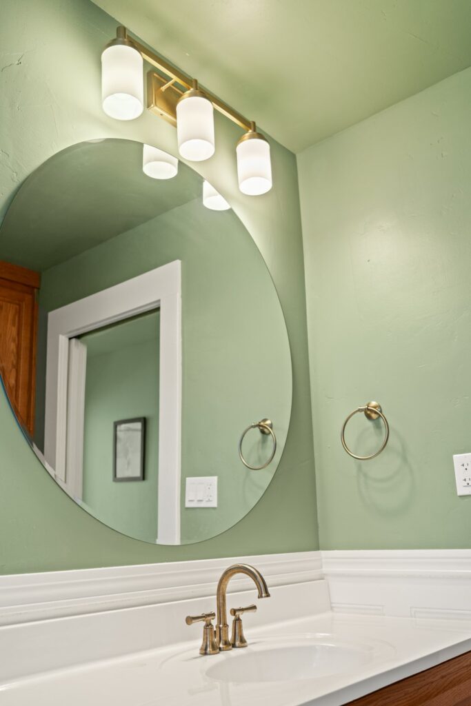 vanity-remodel-1